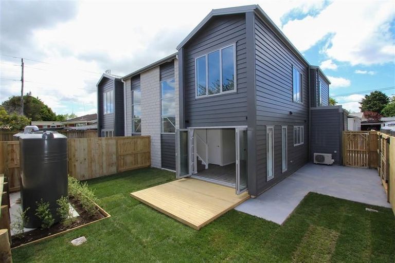 Photo of property in 27a Southsea Crescent, Silverdale, Hamilton, 3216