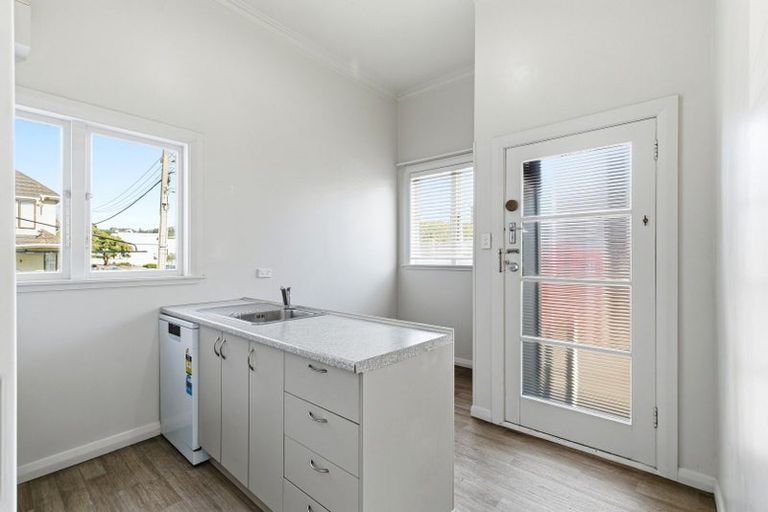 Photo of property in 44 Ellice Street, Mount Victoria, Wellington, 6011