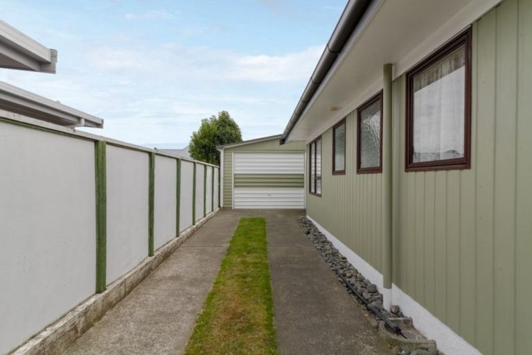 Photo of property in 28 York Avenue, Tamatea, Napier, 4112