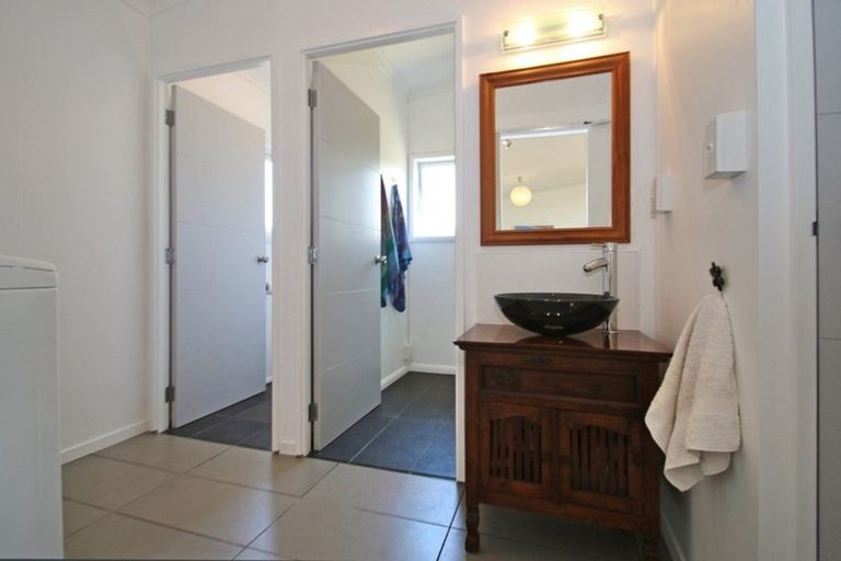 Photo of property in 527 Ruapuke Road, Raglan, 3296