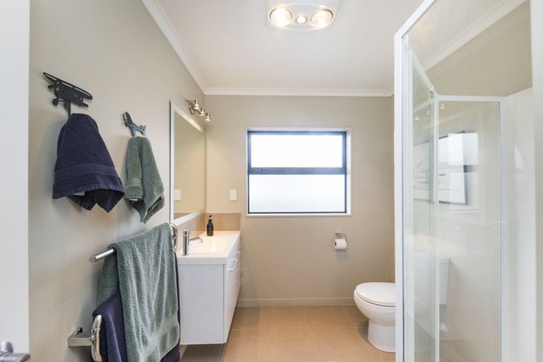 Photo of property in 76 Cashmere Drive, Fitzherbert, Palmerston North, 4410