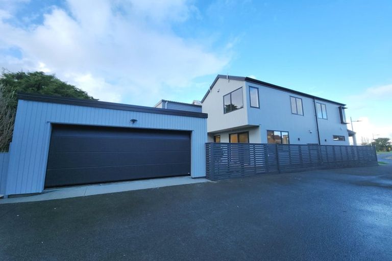 Photo of property in 5 Yellow Pear Lane, Karaka, 2578