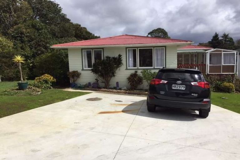 Photo of property in 13b Maybelle Place, Kelston, Auckland, 0602