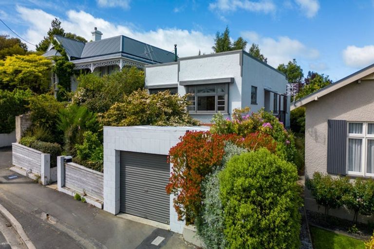 Photo of property in 15 Mataora Road, Kenmure, Dunedin, 9011