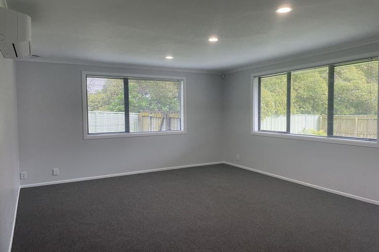 Photo of property in 24 Caltra Place, East Tamaki, Auckland, 2016