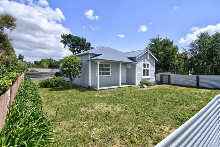 Photo of property in 130 Fitzherbert Street, Featherston, 5710