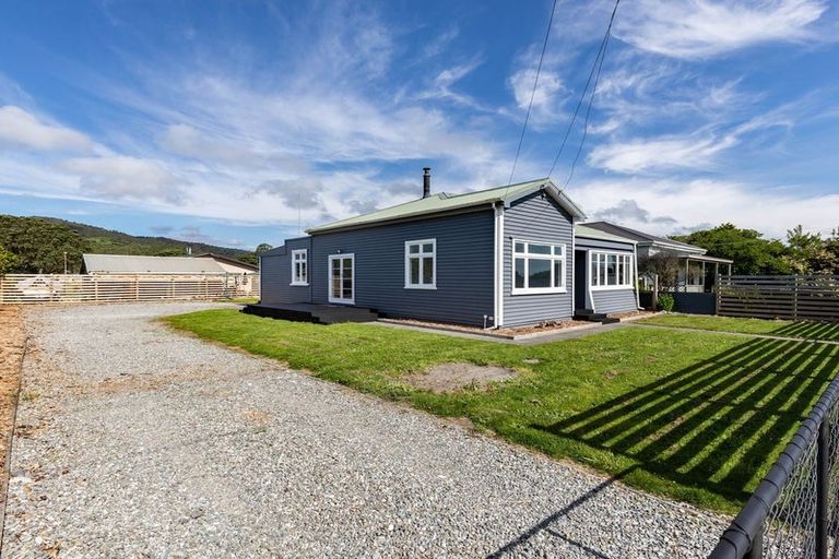 Photo of property in 99 Blake Street, Blaketown, Greymouth, 7805