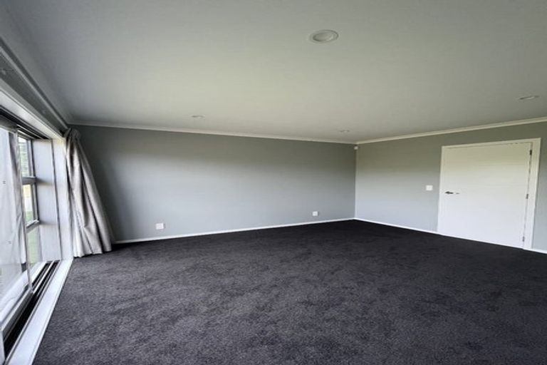 Photo of property in 9 Takapo Grove, Kelson, Lower Hutt, 5010