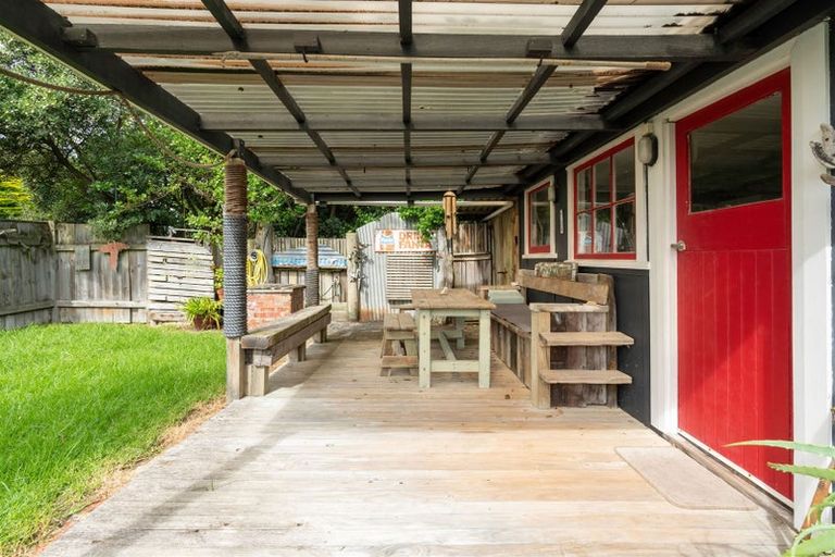 Photo of property in 71 Rua Avenue, Waitarere Beach, Levin, 5510