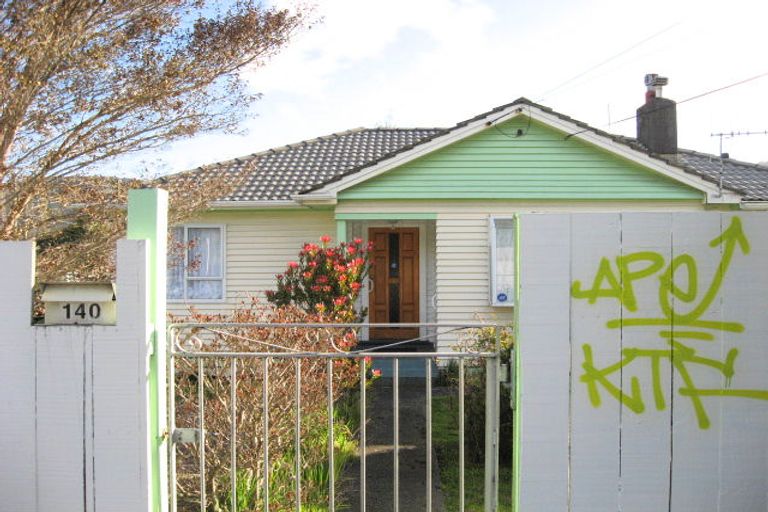 Photo of property in 140 Main Road, Wainuiomata, Lower Hutt, 5014