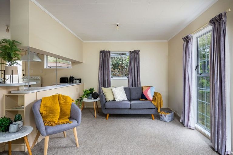 Photo of property in 1/6 Waterloo Place, Westown, New Plymouth, 4310