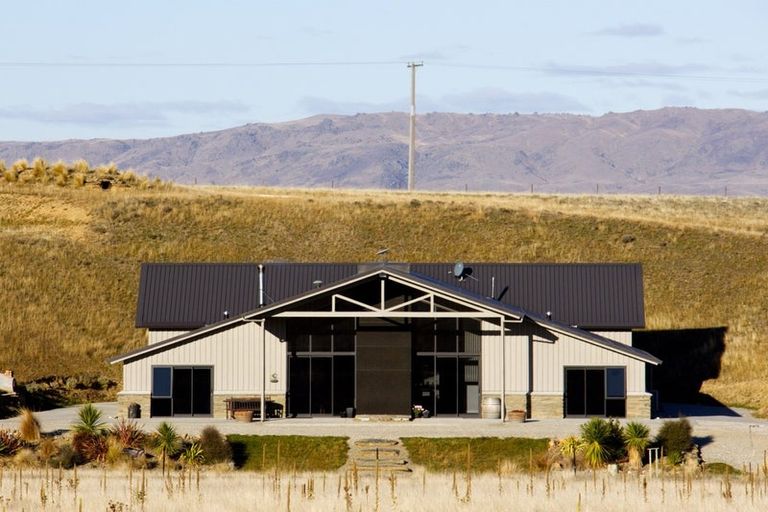 Photo of property in 211 Mcarthur Road, Springvale, Alexandra, 9391