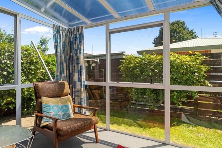 Photo of property in 14 Pemberton Crescent, Greerton, Tauranga, 3112
