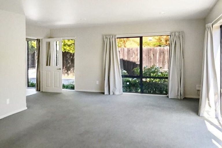 Photo of property in 132a Ilam Road, Ilam, Christchurch, 8041