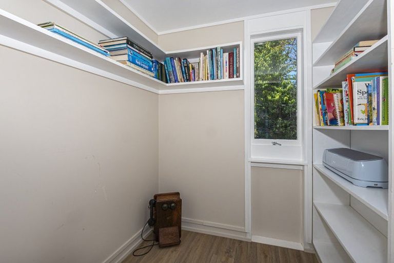 Photo of property in 17 Kowhai Park Road, Maunu, Whangarei, 0110