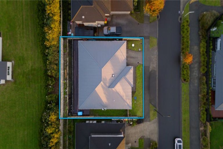 Photo of property in 36 Accolage Boulevard, Kumeu, 0810