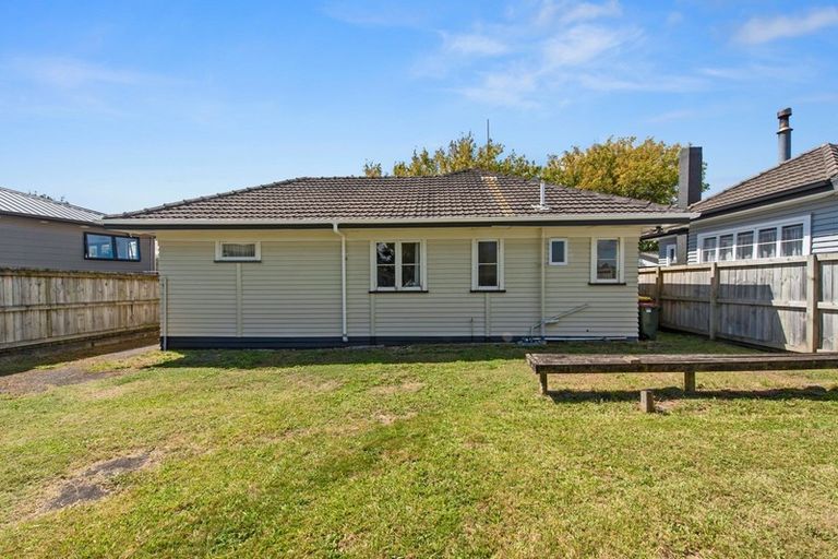 Photo of property in 3 Olwyn Terrace, Dinsdale, Hamilton, 3204