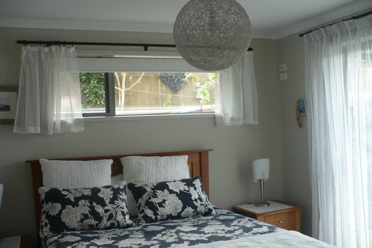 Photo of property in 8 Fendalton Place, Hatfields Beach, Orewa, 0931