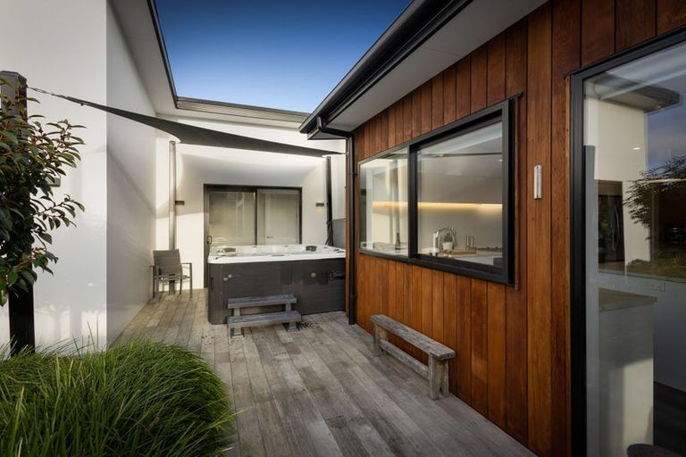 Photo of property in 31 Hinterland Drive, Prebbleton, 7604