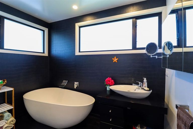 Photo of property in 219 Douglas Street, Highfield, Timaru, 7910