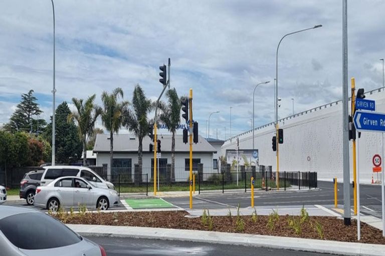 Photo of property in 8 Palliser Place, Mount Maunganui, 3116