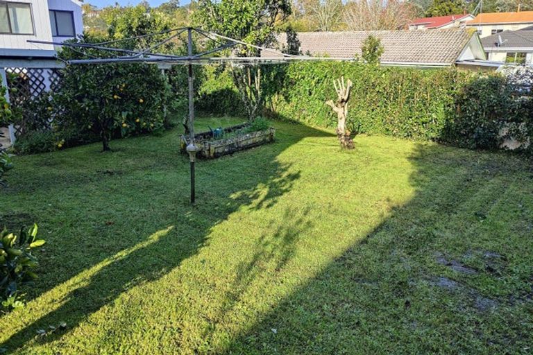 Photo of property in 27 Cheval Drive, Totara Vale, Auckland, 0629