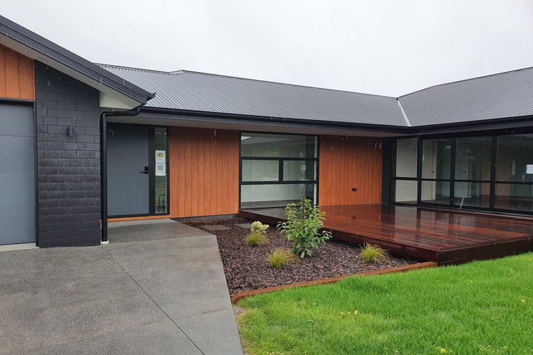 Photo of property in 2 Horomaka Street, Pegasus, 7612