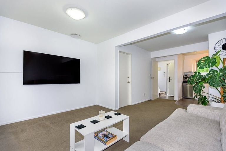 Photo of property in 1/84 Shakespeare Road, Waltham, Christchurch, 8023