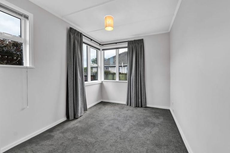 Photo of property in 1/324 Carrington Street, Vogeltown, New Plymouth, 4310