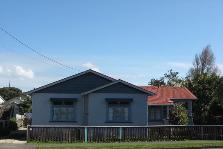 Photo of property in 17 Jackson Street, College Estate, Whanganui, 4500