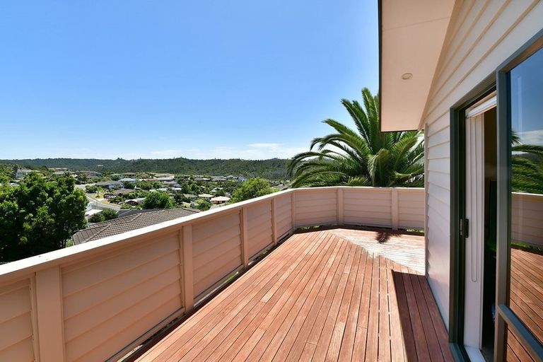 Photo of property in 3 Ngahere Views, Orewa, 0931