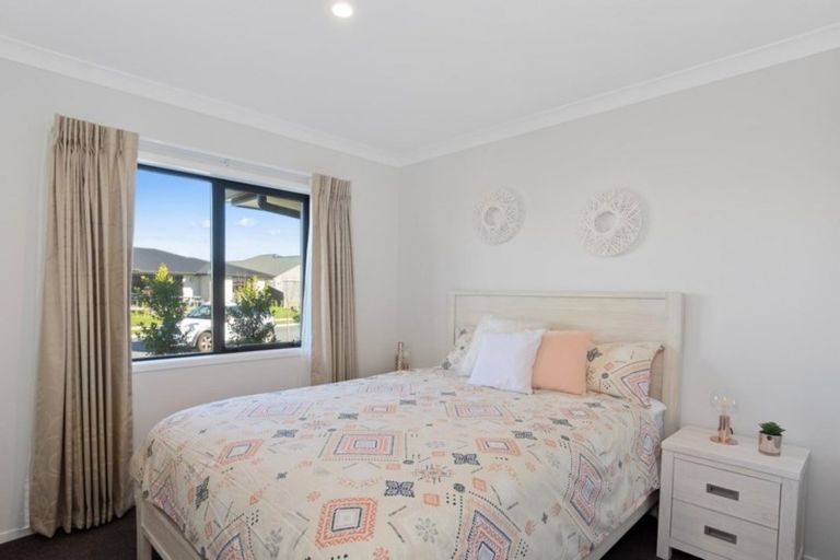 Photo of property in 127 Penetaka Heights, Pyes Pa, Tauranga, 3112