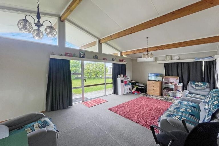 Photo of property in 15 Dermont Street, Bader, Hamilton, 3206