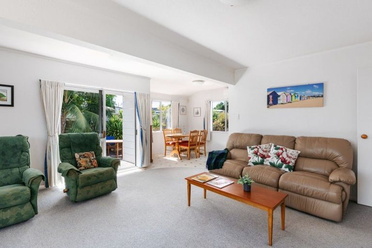 Photo of property in 490b Papamoa Beach Road, Papamoa Beach, Papamoa, 3118