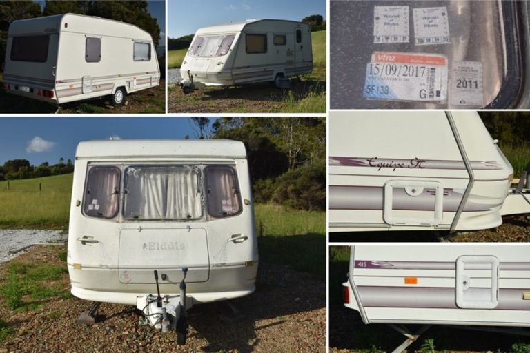 Photo of property in 14 Te Wairoa Lane, Tinopai, 0593