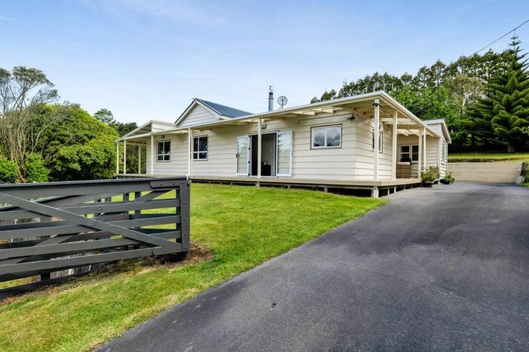 Photo of property in 443 Albert Road, Korito, New Plymouth, 4371