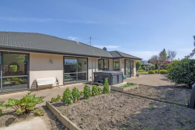Photo of property in 15 Parkerfield Place, Motueka, 7120