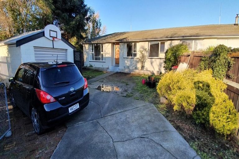 Photo of property in 9b Jade Place, Parklands, Christchurch, 8083