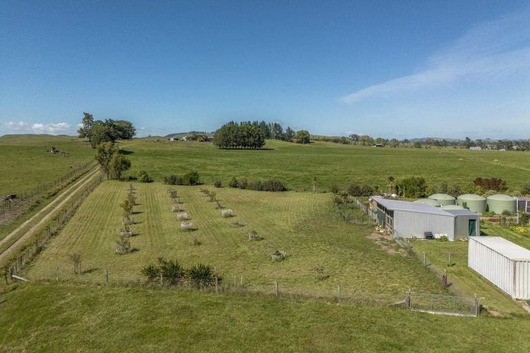 Photo of property in 416 Te Kura Road, Otane, 4277