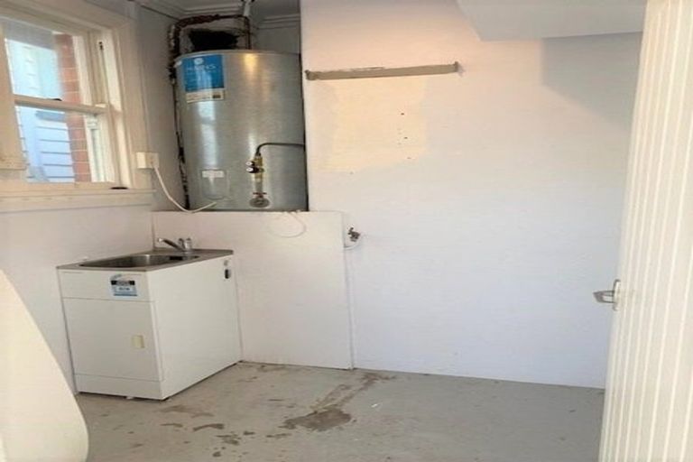 Photo of property in 43 Belvedere Road, Hataitai, Wellington, 6021