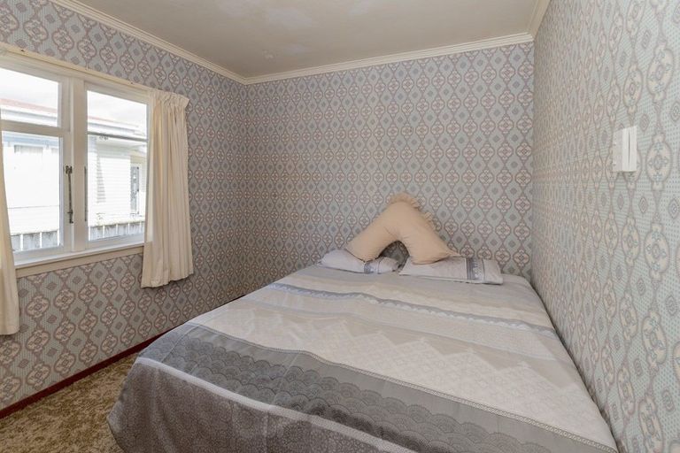 Photo of property in 9 Bowen Street, Levin, 5510