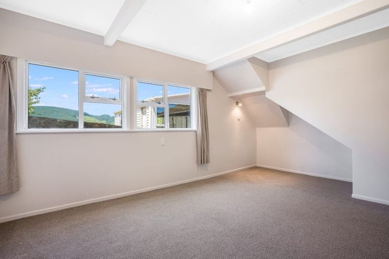 Photo of property in 23 Turkington Street, Tawa, Wellington, 5028