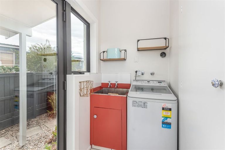 Photo of property in 16 Bucknell Street, Sockburn, Christchurch, 8042