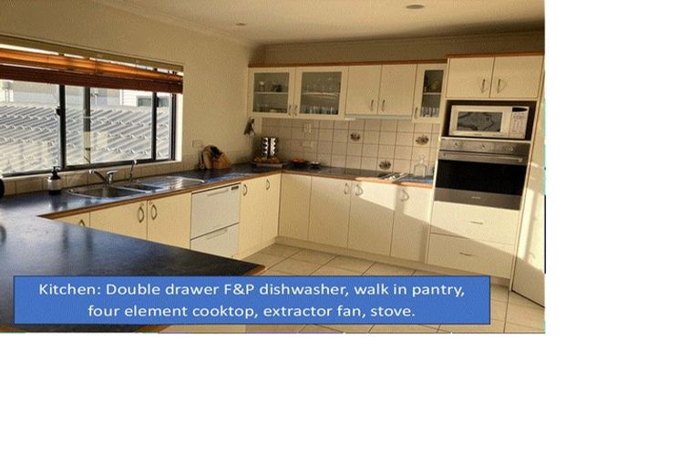 Photo of property in 2/256 Hibiscus Coast Highway, Orewa, 0931