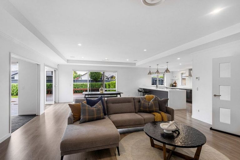 Photo of property in 18 Wallace Crescent, Prebbleton, 7604