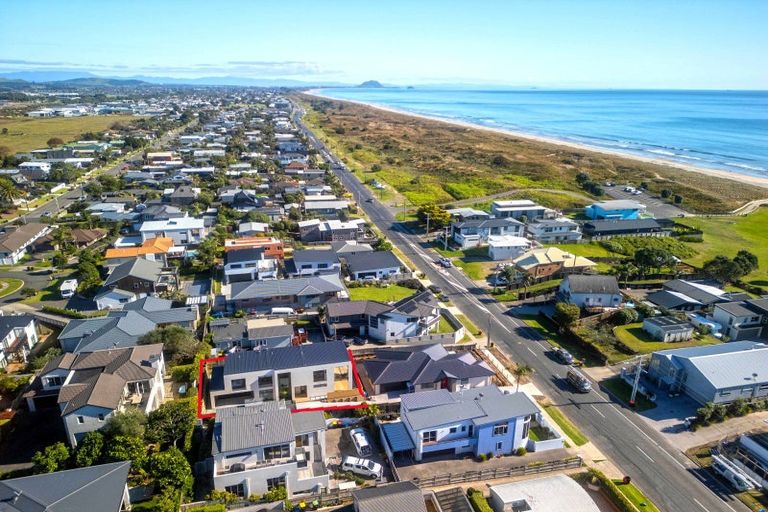 Photo of property in 1024b Papamoa Beach Road, Papamoa Beach, 3118