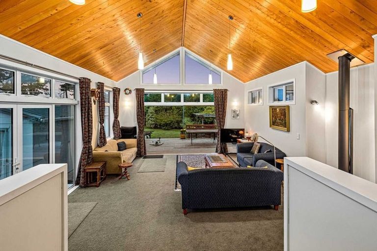 Photo of property in 16 Tiki Street, New Lynn, Auckland, 0600