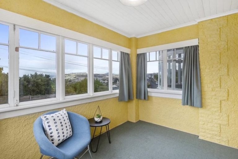 Photo of property in 1 Oakland Street, Andersons Bay, Dunedin, 9013