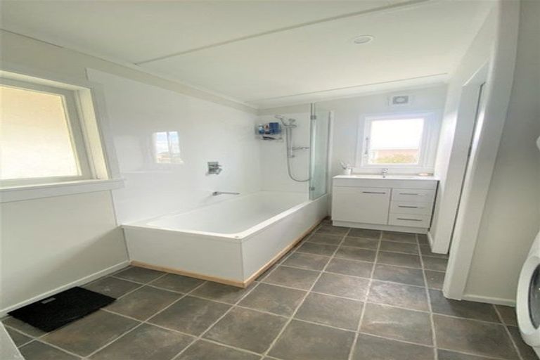 Photo of property in 78 Matai Street, Castlecliff, Whanganui, 4501