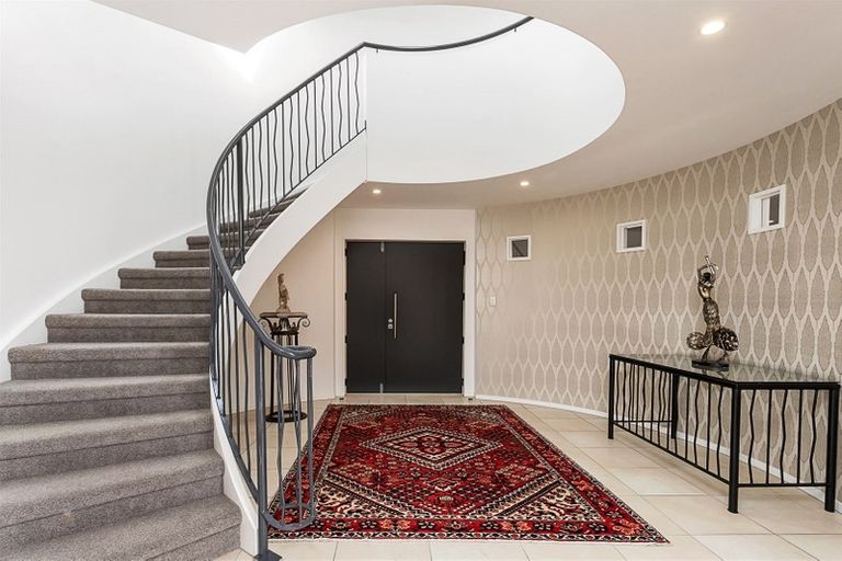 Photo of property in 1 Daresbury Lane, Fendalton, Christchurch, 8014